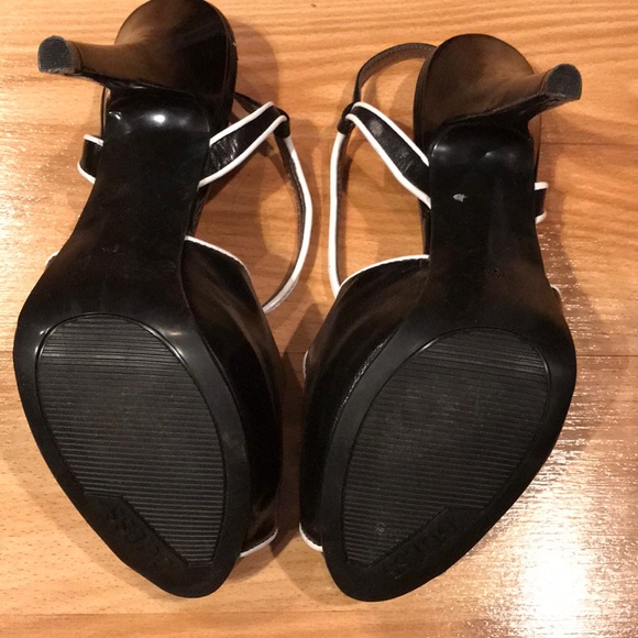 Guess black and white heels - Picture 2 of 10